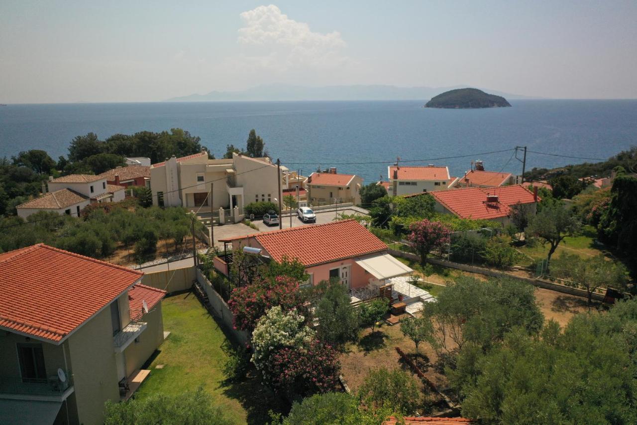 Stella'S Garden Villa Palaiontsiflikion Luaran gambar