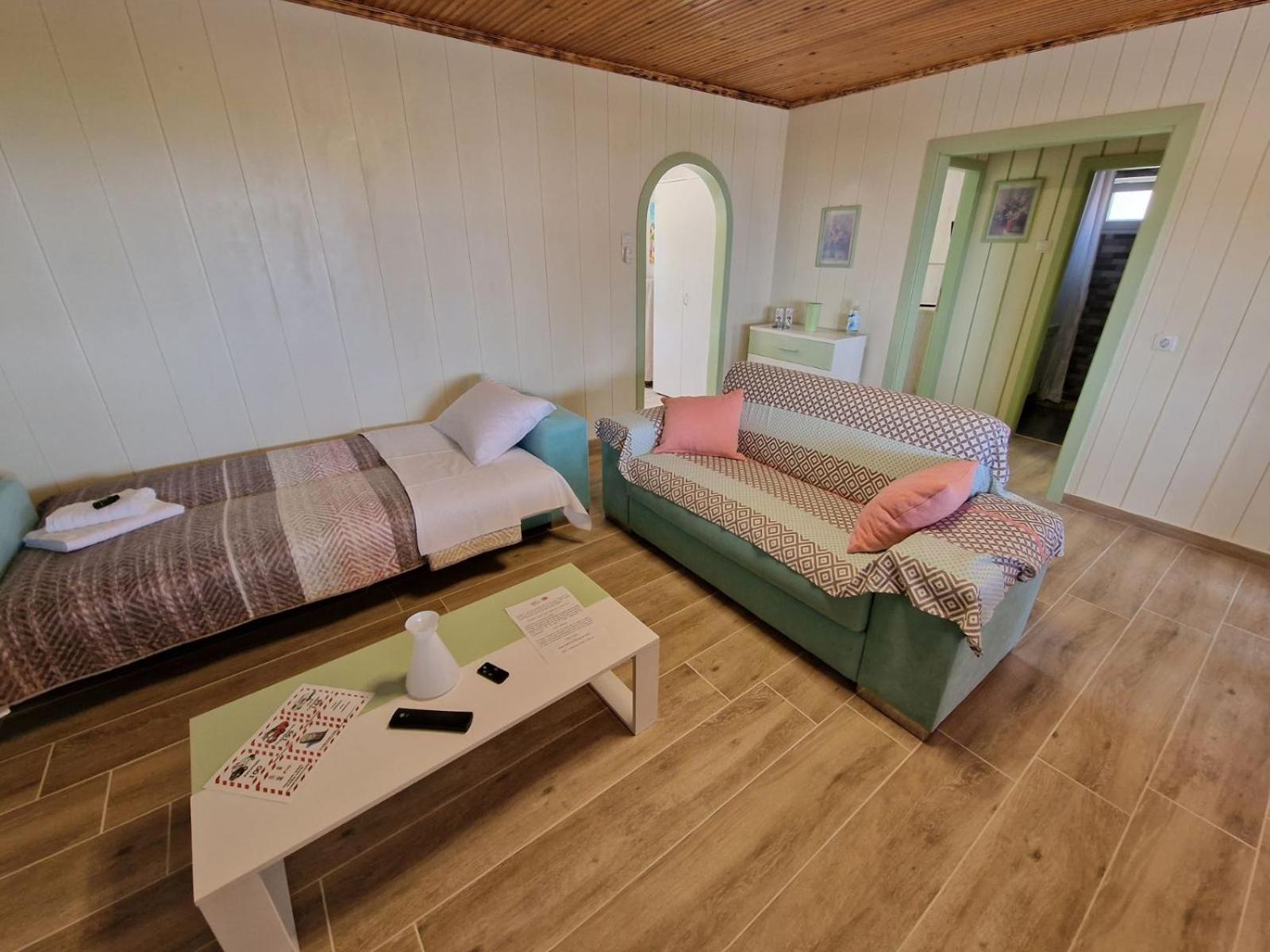 Stella'S Garden Villa Palaiontsiflikion Luaran gambar